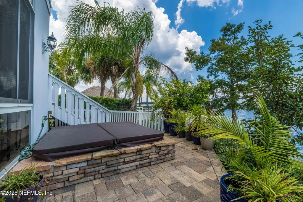 102 Yacht Club Pointe Green Cove Springs FL 32043