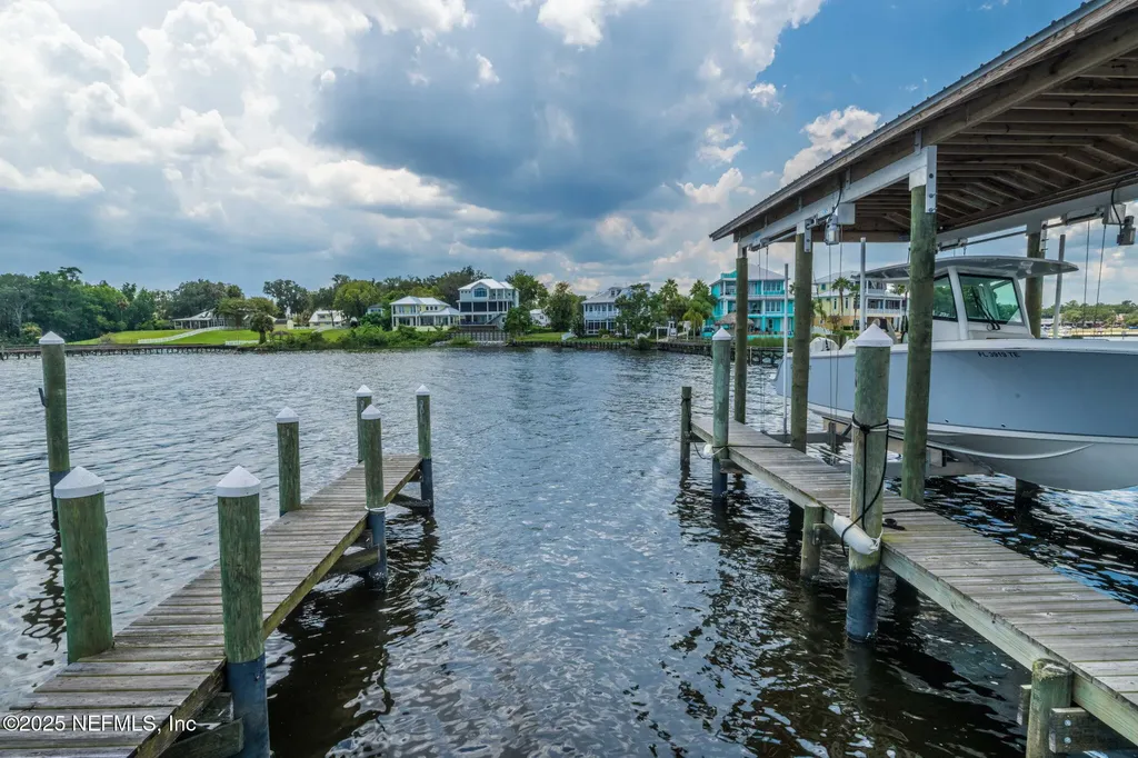 102 Yacht Club Pointe Green Cove Springs FL 32043