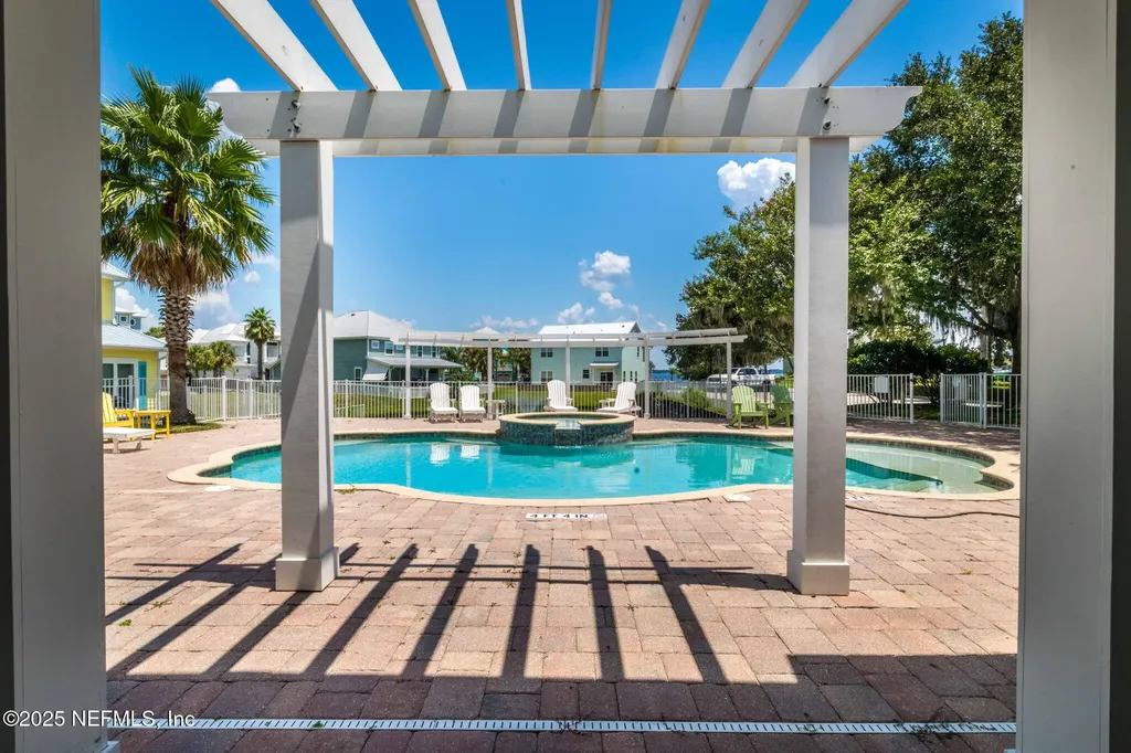 102 Yacht Club Pointe Green Cove Springs FL 32043