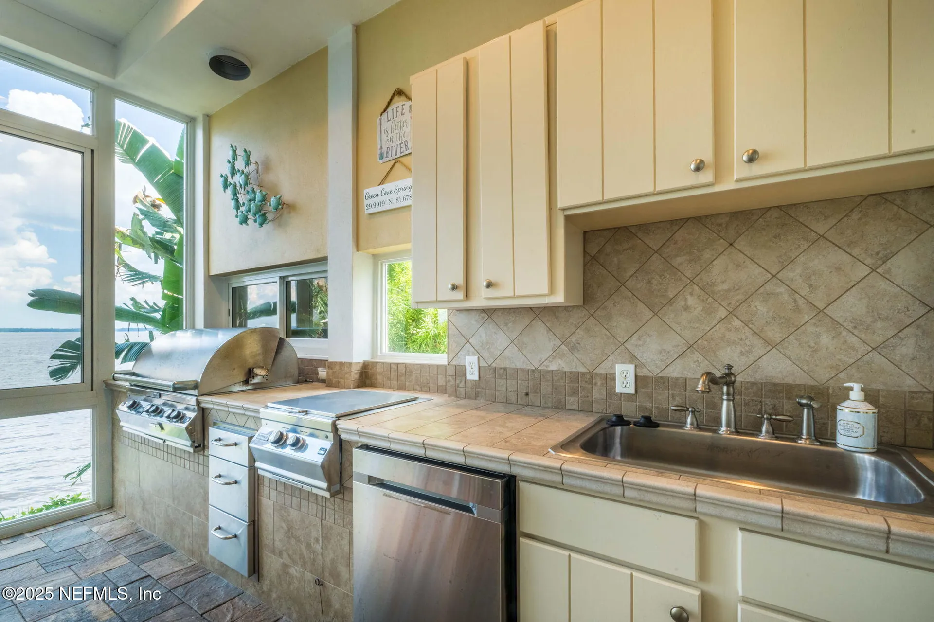 102 Yacht Club Pointe Green Cove Springs FL 32043