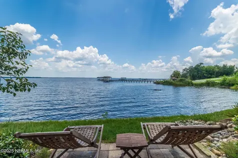 102 Yacht Club Pointe Green Cove Springs FL 32043