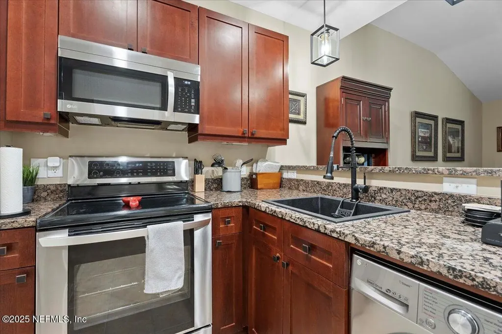 955 Registry Boulevard St. Augustine FL 32092