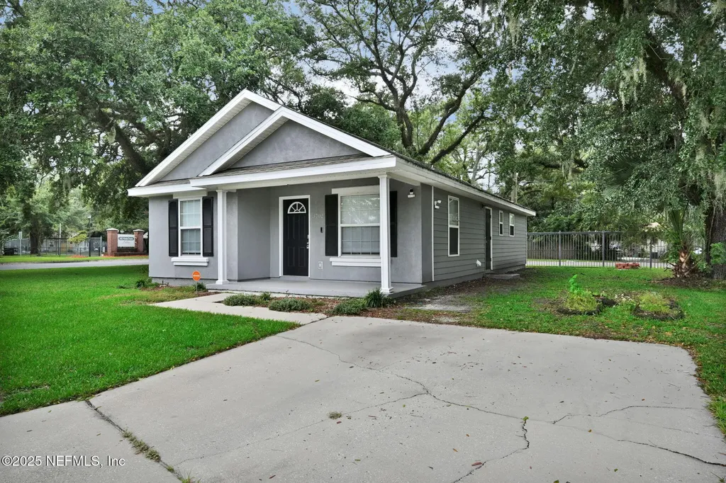3702 Wood Creek Lane Jacksonville FL 32206