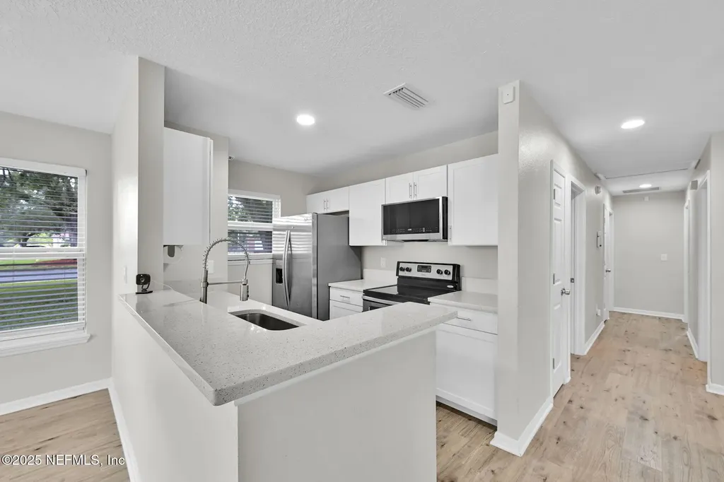 3702 Wood Creek Lane Jacksonville FL 32206