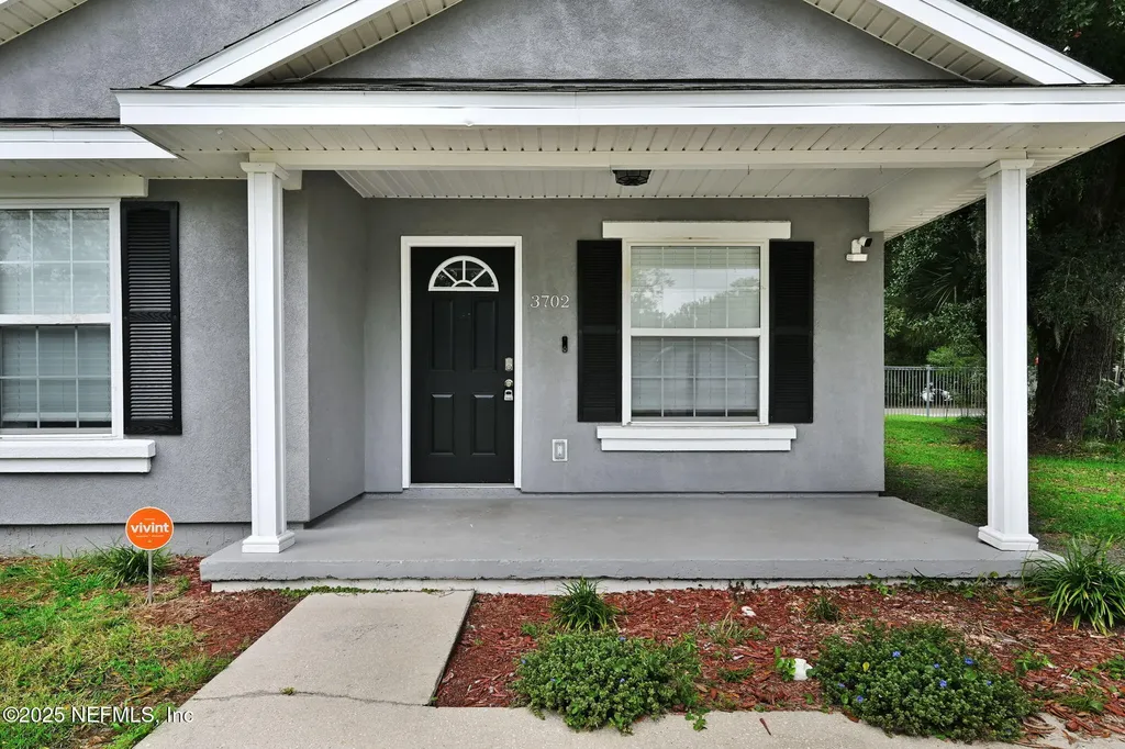 3702 Wood Creek Lane Jacksonville FL 32206