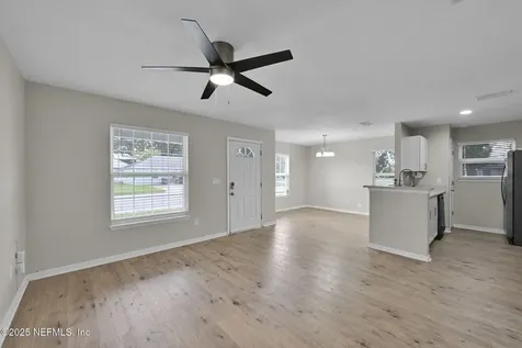 3702 Wood Creek Lane Jacksonville FL 32206