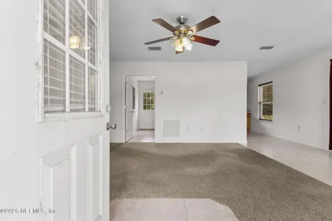 451632 State Road 200 Callahan FL 32011