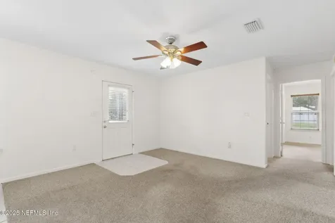 451632 State Road 200 Callahan FL 32011
