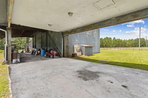 451632 State Road 200 Callahan FL 32011