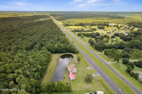 451632 State Road 200 Callahan FL 32011