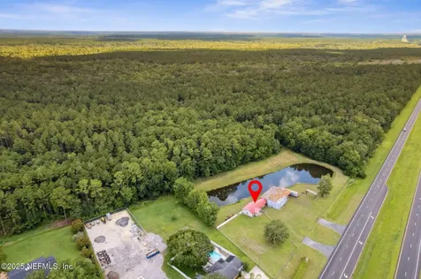 451632 State Road 200 Callahan FL 32011