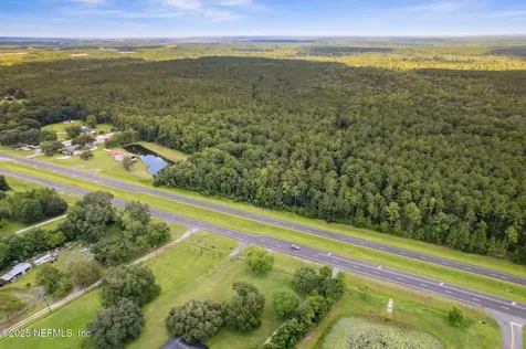 451632 State Road 200 Callahan FL 32011