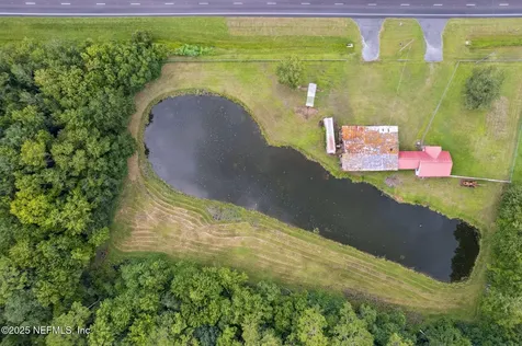 451632 State Road 200 Callahan FL 32011