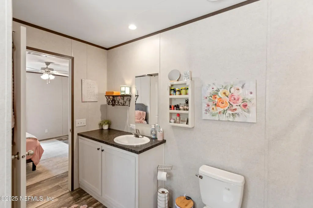 121 Kenny Lane Florahome FL 32140