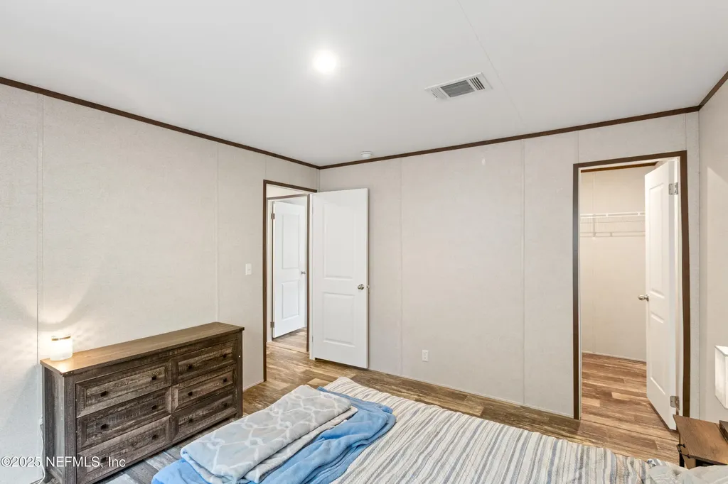 121 Kenny Lane Florahome FL 32140