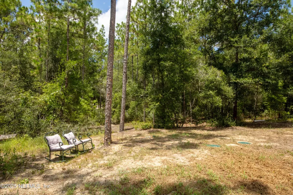 121 Kenny Lane Florahome FL 32140