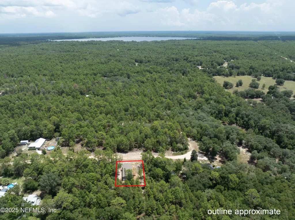 121 Kenny Lane Florahome FL 32140