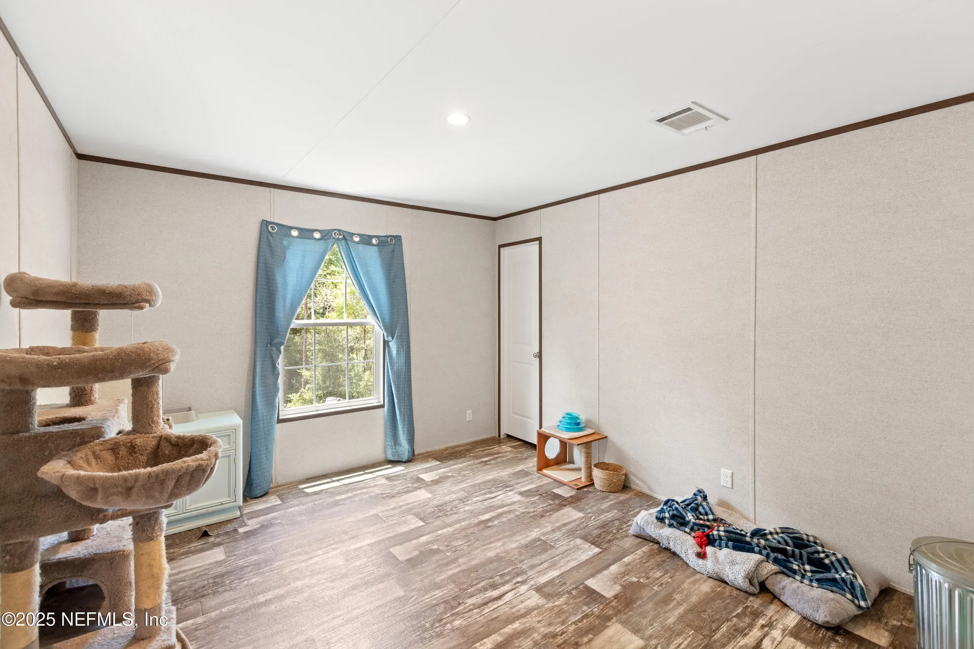 121 Kenny Lane Florahome FL 32140