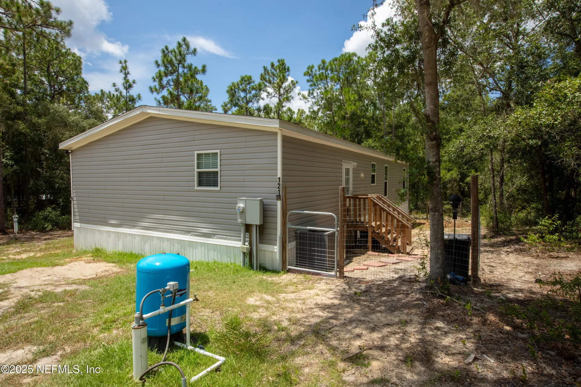 121 Kenny Lane Florahome FL 32140
