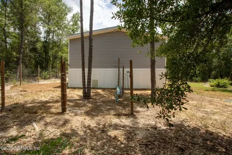 121 Kenny Lane Florahome FL 32140