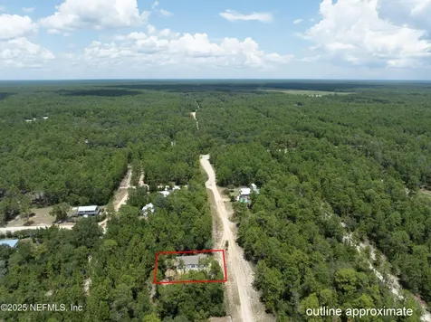 121 Kenny Lane Florahome FL 32140