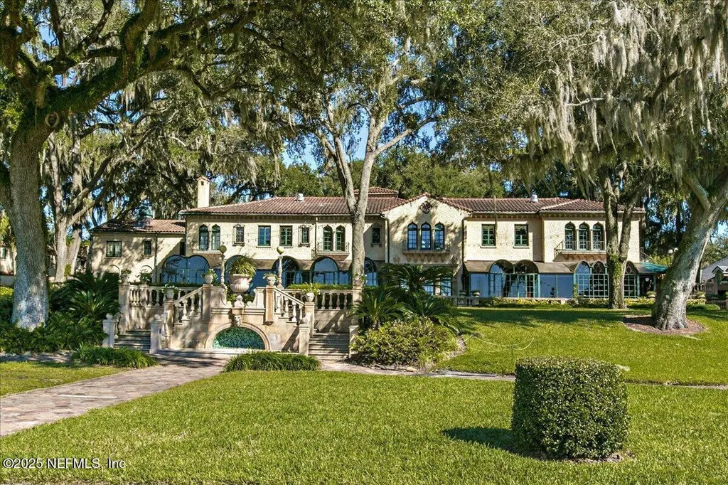 6750 Epping Forest Way N Jacksonville FL 32217