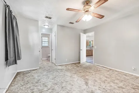 6149 Post Oak Road W Jacksonville FL 32277