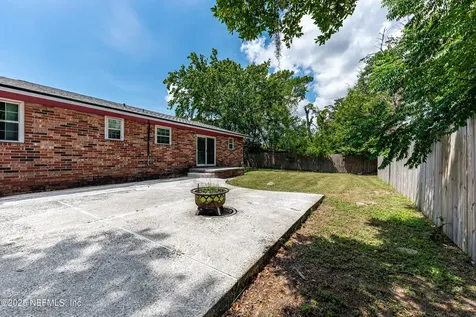 6149 Post Oak Road W Jacksonville FL 32277
