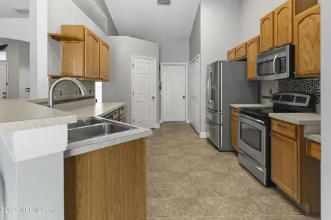 6773 Plum Lake Drive N Jacksonville FL 32222