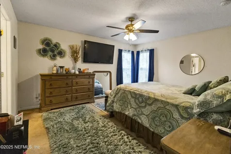 6773 Plum Lake Drive N Jacksonville FL 32222