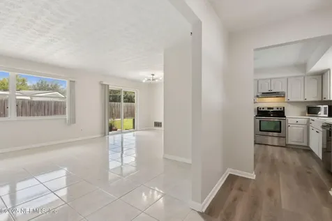 3161 San Salvadore Avenue Jacksonville FL 32246