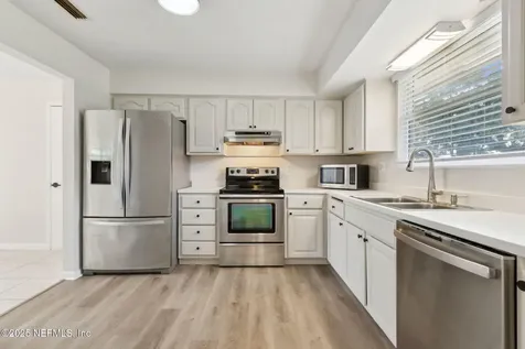 3161 San Salvadore Avenue Jacksonville FL 32246