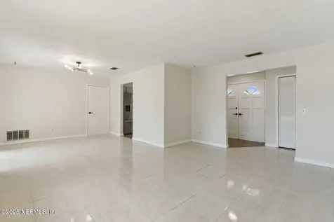 3161 San Salvadore Avenue Jacksonville FL 32246