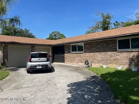 1556 Monument Oaks Drive Jacksonville FL 32225