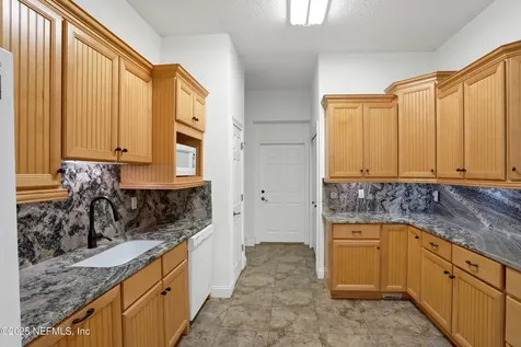 11062 Blazing Ridge Court Jacksonville FL 32219