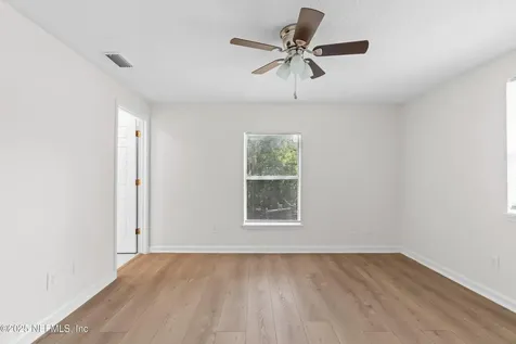 1457 Bassett Road Jacksonville FL 32208