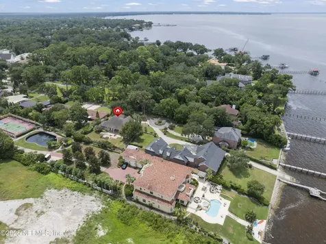 1397 Caddell Drive Jacksonville FL 32217