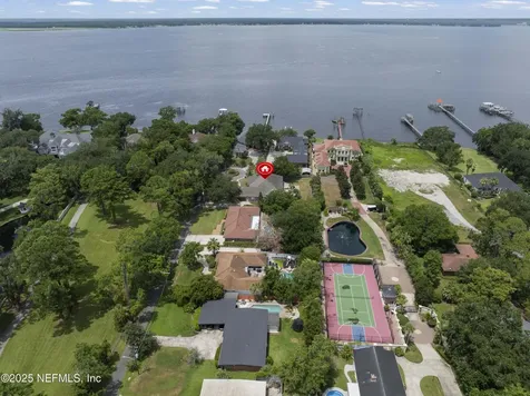 1397 Caddell Drive Jacksonville FL 32217