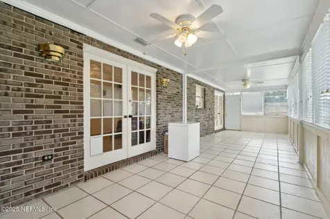 1110 Jamaica Road W Jacksonville FL 32216