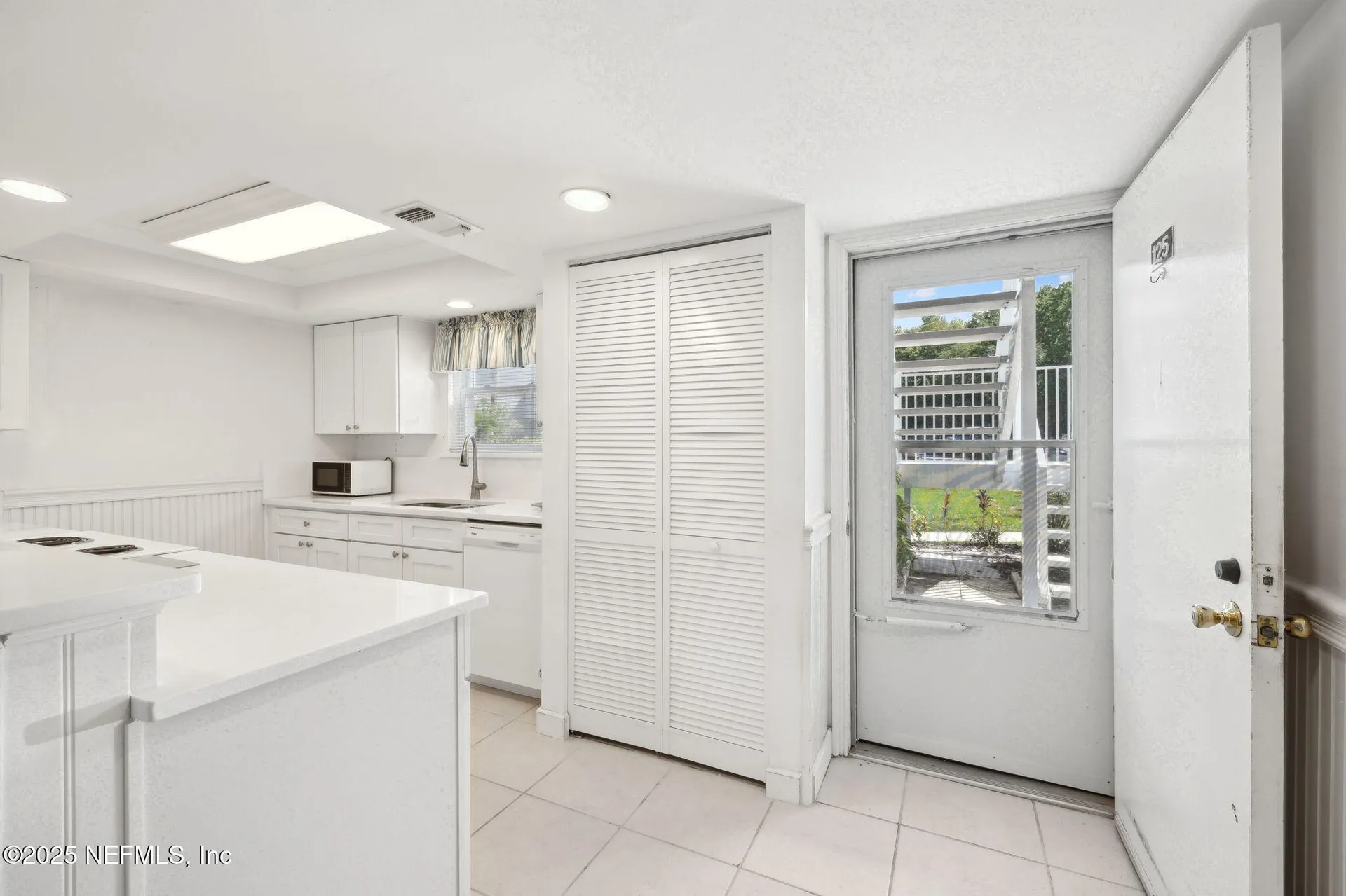 125 River Bend Place Welaka FL 32193