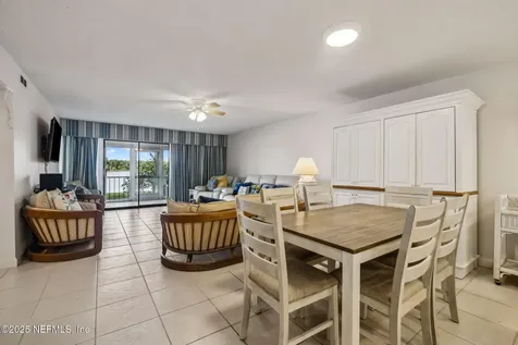 125 River Bend Place Welaka FL 32193