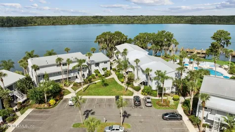 125 River Bend Place Welaka FL 32193