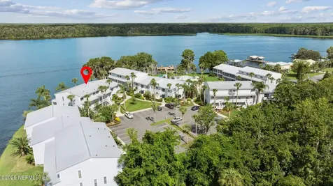 125 River Bend Place Welaka FL 32193
