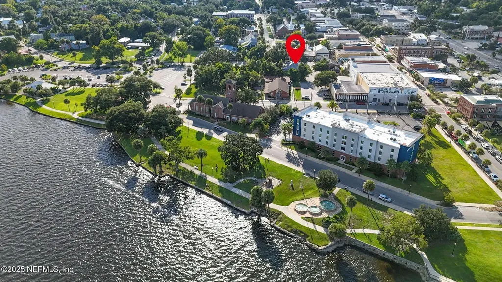 117 S 3rd Street Palatka FL 32177