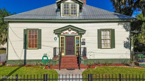 117 S 3rd Street Palatka FL 32177