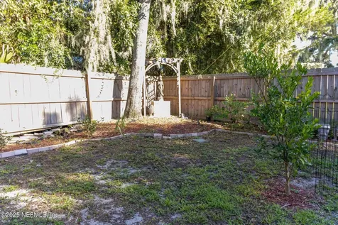 117 S 3rd Street Palatka FL 32177