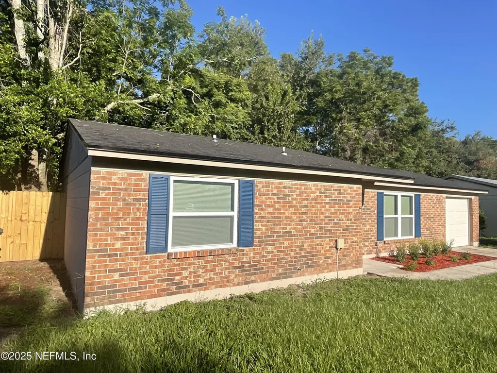 2660 Kenwood Drive W Jacksonville FL 32210