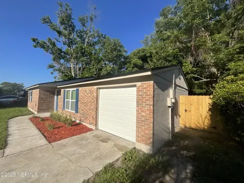 2660 Kenwood Drive W Jacksonville FL 32210