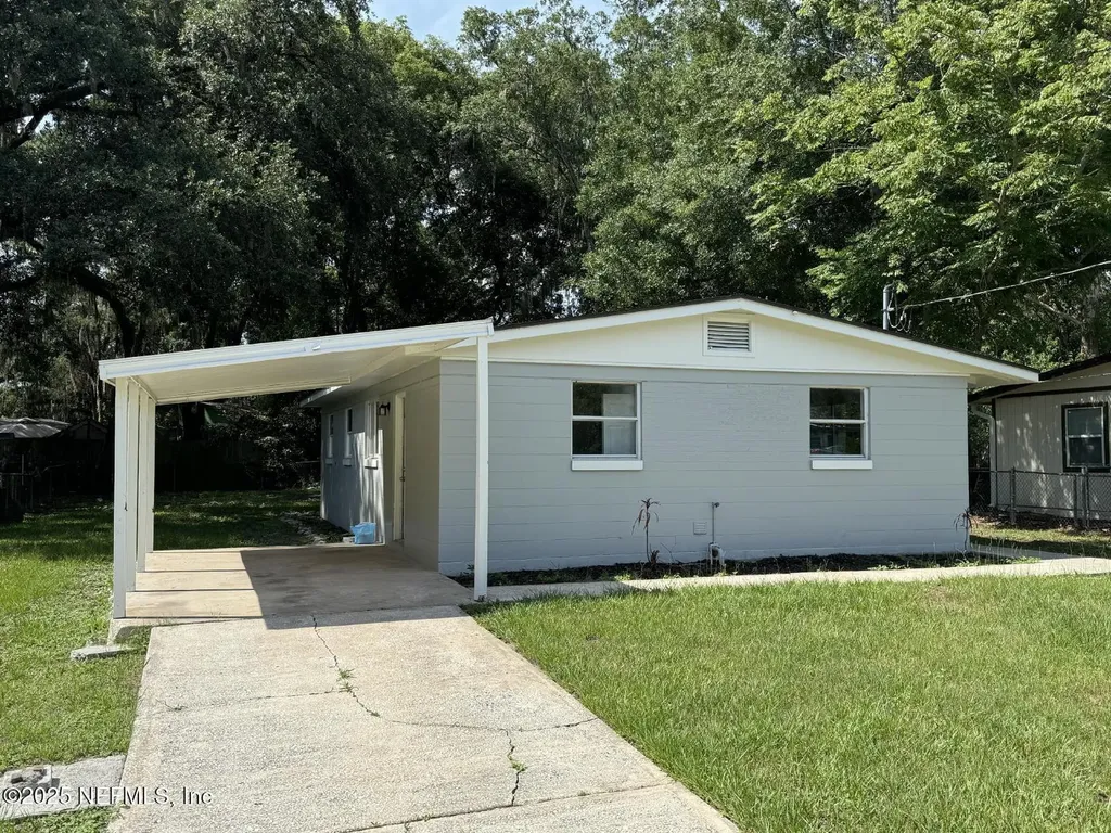 6968 Miss Muffet Lane S Jacksonville FL 32210