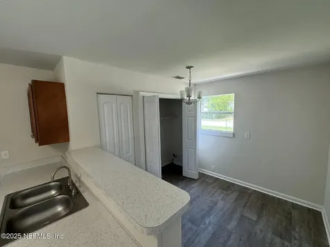 6968 Miss Muffet Lane S Jacksonville FL 32210